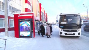 В Советском появилась остановка с медиаэкраном