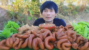 #MUKBANG Копчёные свиные кишки с острым соусом из морепродуктов и свежие овощи! ASMR МУКБАНГ