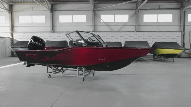 Лодка Aluma Storm 577 с Suzuki DF 250