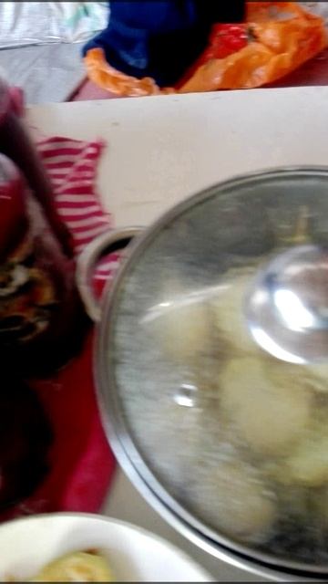 Стол накрыт