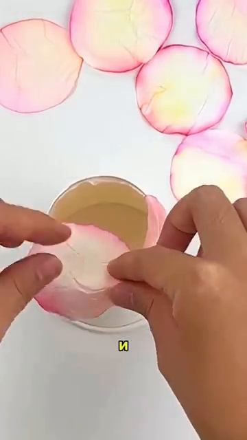 Бабушка показала поделку из СССР дети ссср ребенок своимируками сделайсам поделка