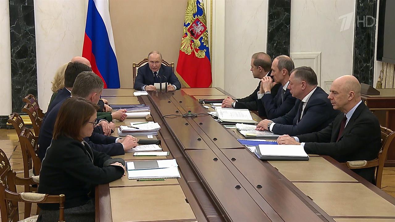Владимир Путин в Кремле этим вечером провел совещание по экономическим вопросам. смотреть онлайн