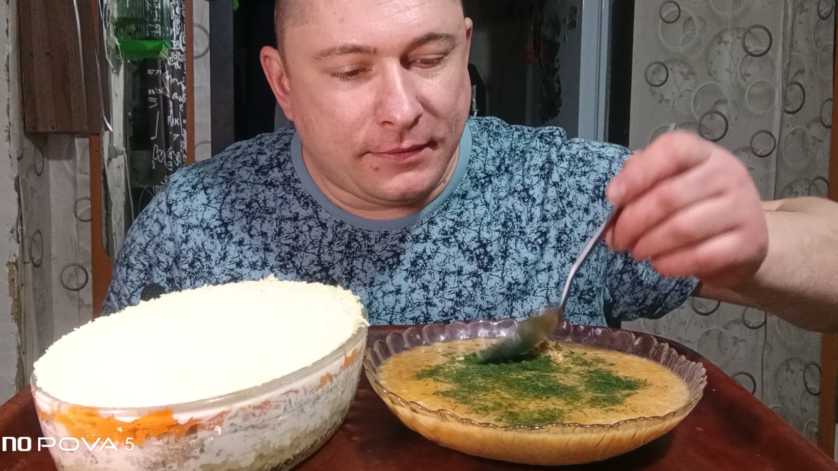 мукбанг/вкусняшки/Салат Мимоза/Суп Харчо/ смотреть онлайн