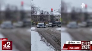 Школьник напал на учителя и одноклассников в Уфе: что известно