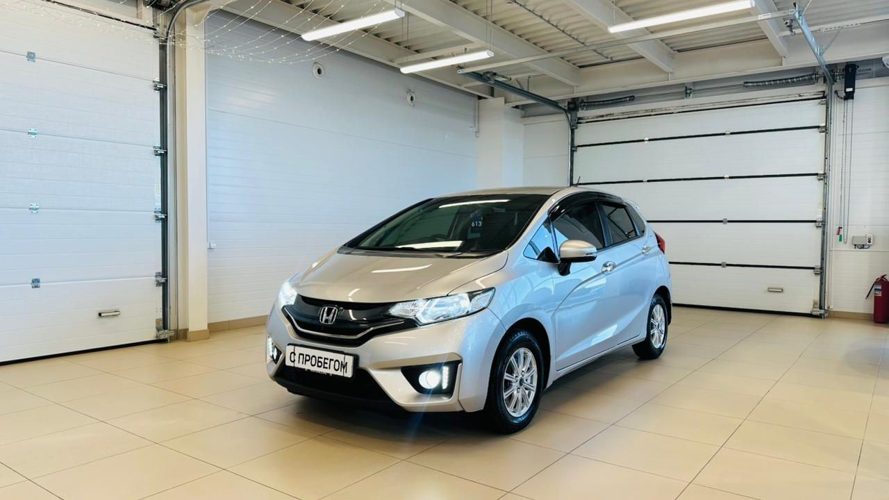 Honda Fit, 2014 год смотреть онлайн