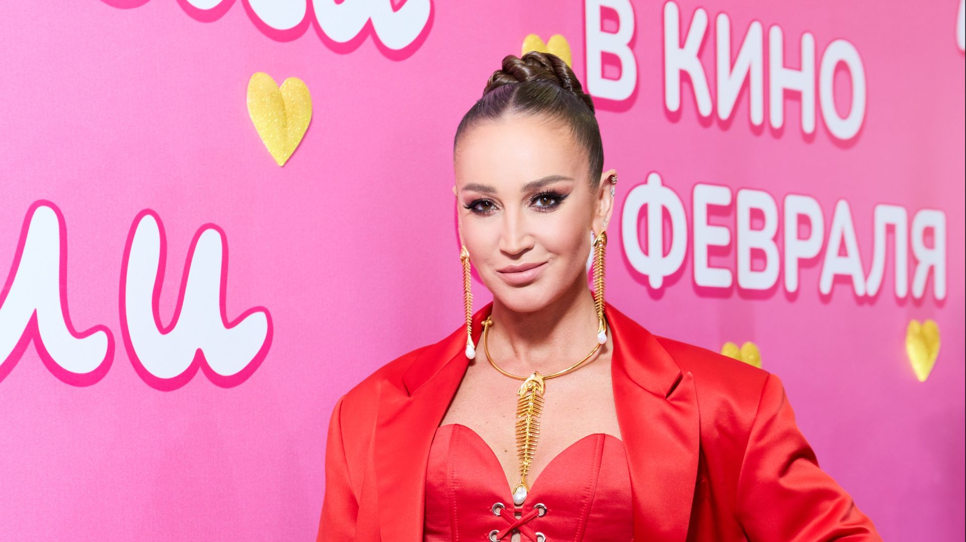 Филипп Киркоров, Дима Билан, Владимир Яглыч на премьере фильма «Равиоли Оли» с Ольгой Бузовой смотреть онлайн