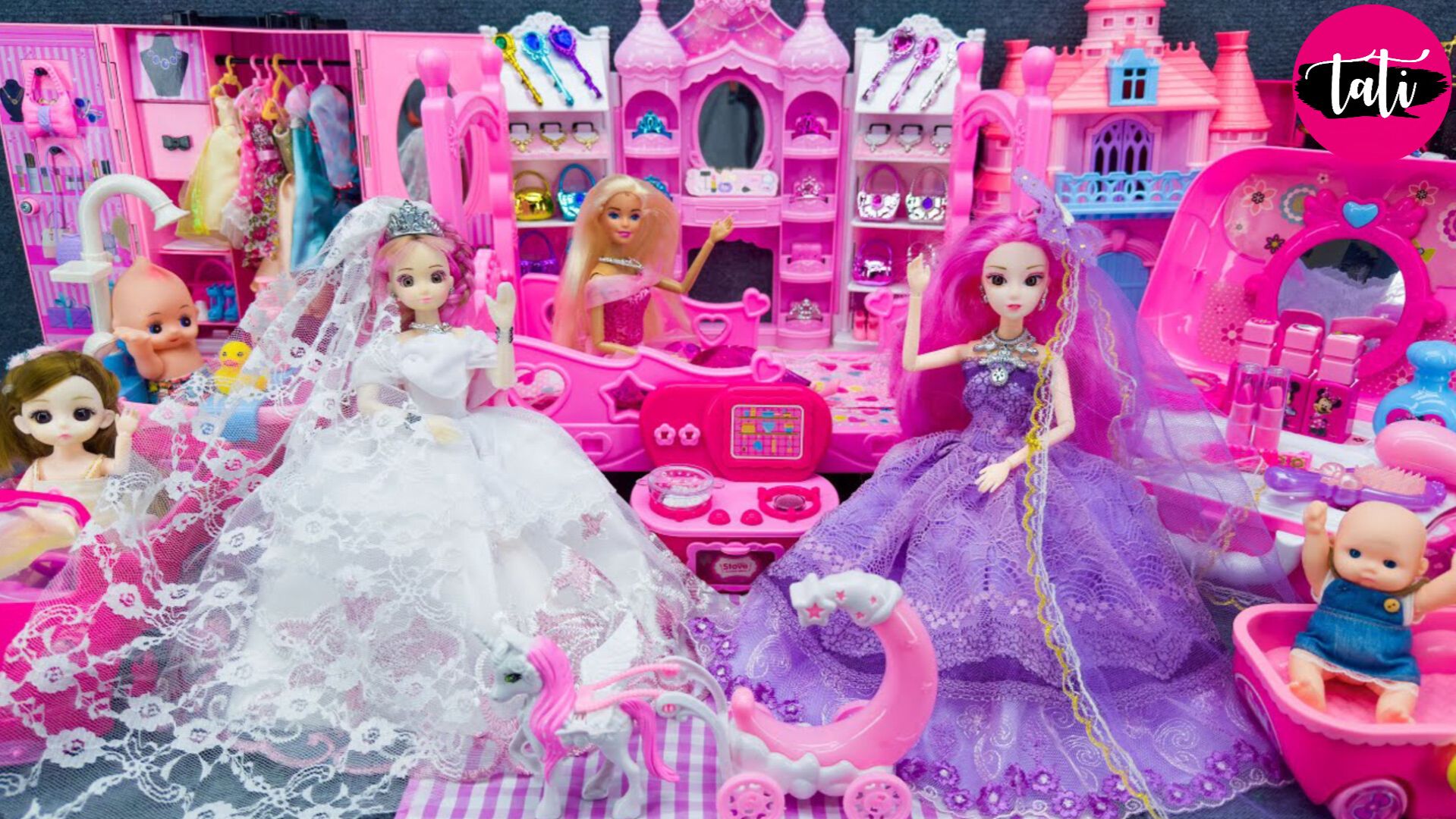 Кукла Барби. Залипательное видео для детей. Распаковка. Игрушки, куклы, машинки. ASMR АСМР смотреть онлайн
