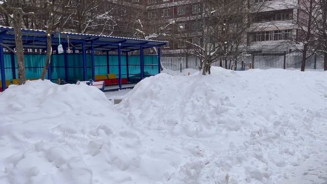 Куда девать снег в детском саду