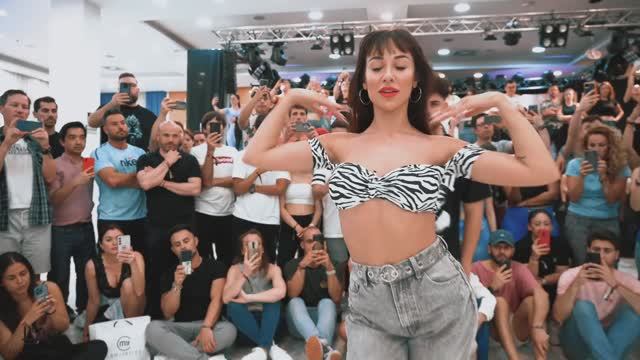 Luis y Andrea La Reina Dj Tony Pecino Roman Бачата Bachata Sensual LadyStyle MenStyle лучшее 2025 смотреть онлайн