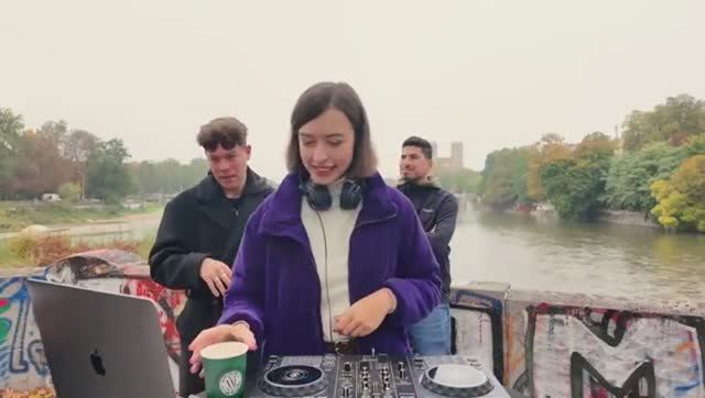 дип-хаус музыка для учёбы, чтения, спорта, работы и хорошего настроения 🎧 смотреть онлайн