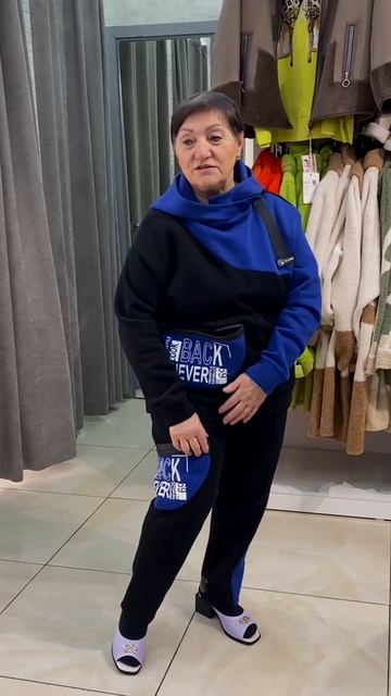 А вы уже нашли тот самый костюм, который будет одинаково хорош и на тренировке, и на неспешной пр…