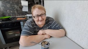 Дача. Покупки. Готовлю макароны с рыбной консервой.