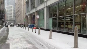 ЗАМЕРЗШИЙ ГОРОД 🥶 Атмосферная прогулка в самом эпицентре бури