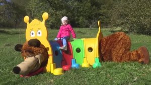 Игрушки и Новые приключения Насти в поисках сюрпризов