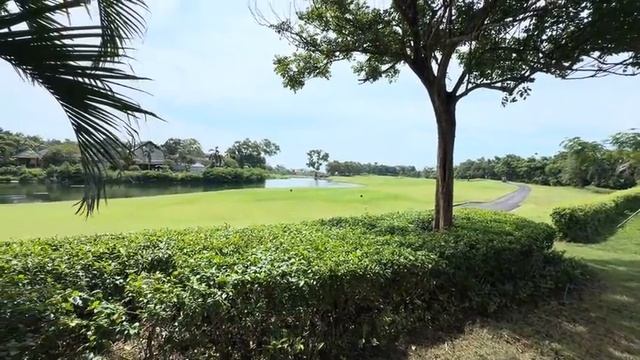 Беженец🇮🇩Бали. ВСТРЕТИЛСЯ С КАТЕЙ. БАЛИ-БОЛЬШАЯ ДЕРЕВНЯ смотреть онлайн