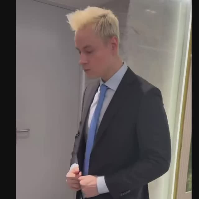 Вчера... перед выступлением... Кремлёвский Дворец... С благодарностью... смотреть онлайн