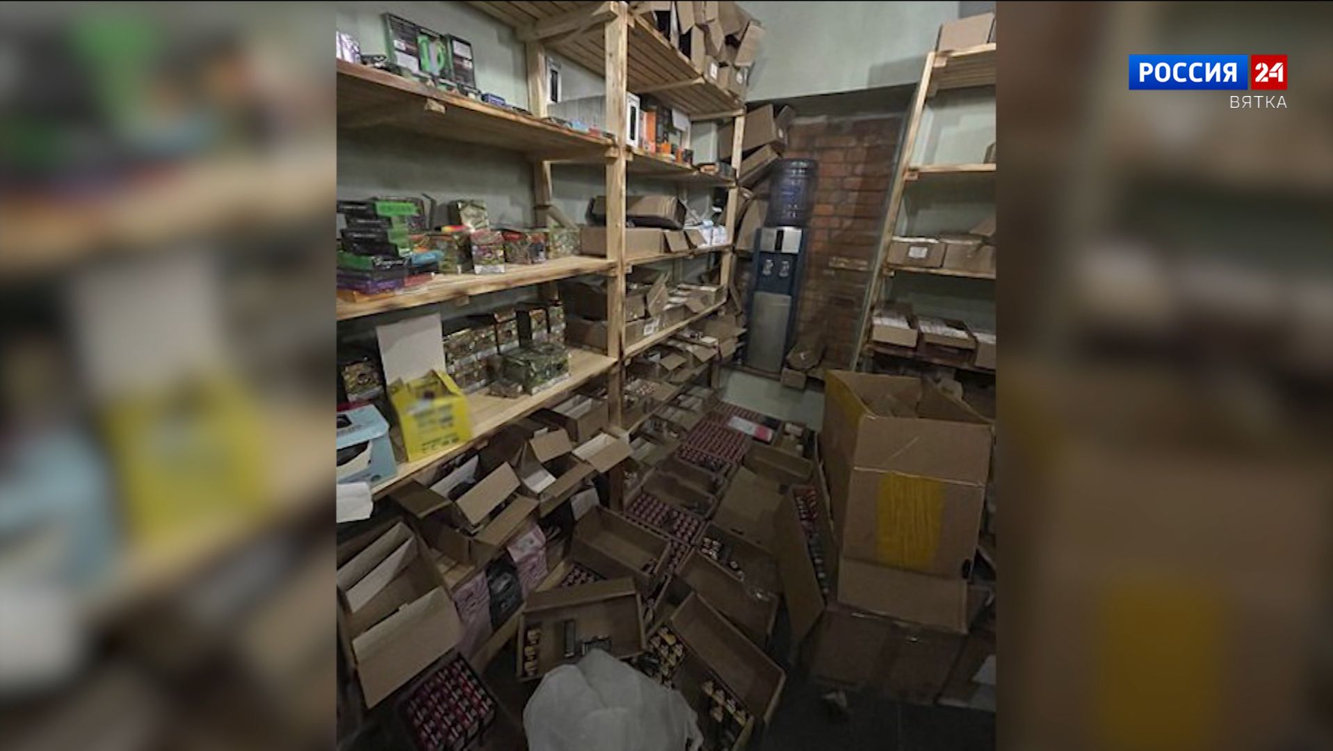 В Кирове полиция изъяла партию нелегальной жидкости для вейпов стоимостью более 1 млн рублей смотреть онлайн