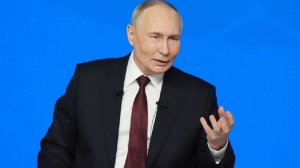 Путин поручил расширить гуманитарные миссии в дружественные государства