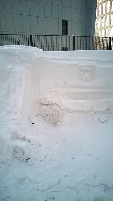 Отпечаток машин в снегу