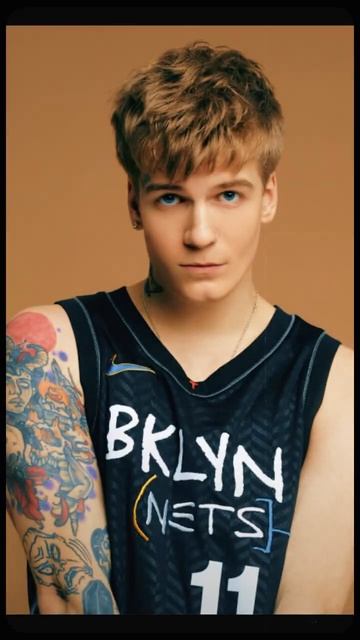 INSTASAMKA – наше всё! VK Fest как зеркало российской культуры #шортс #vkfest2024 #культура смотреть онлайн