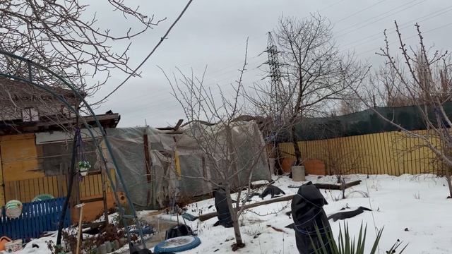 День как день у меня ! А в саду пошла работа ,природа делает шок смотреть онлайн