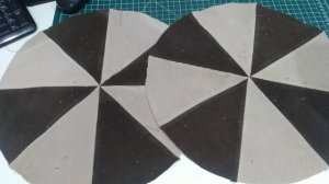 сидушки на табурет из детского костюмчика