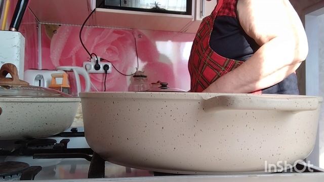 Тушила капусту, выбросила мусор смотреть онлайн