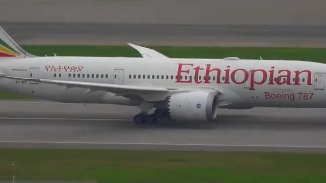 Пролетать над Тибетом.