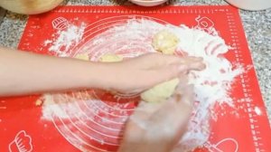 Картофельные чебуреки с капустой.