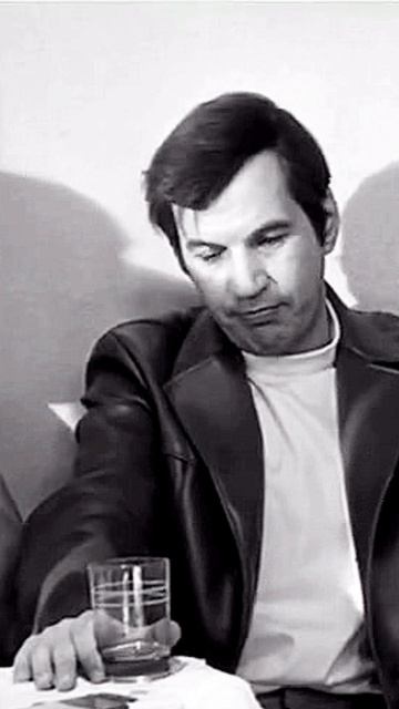 "Печки- лавочки"  (1972) Так, мелочишка суффиксов и фллексий…