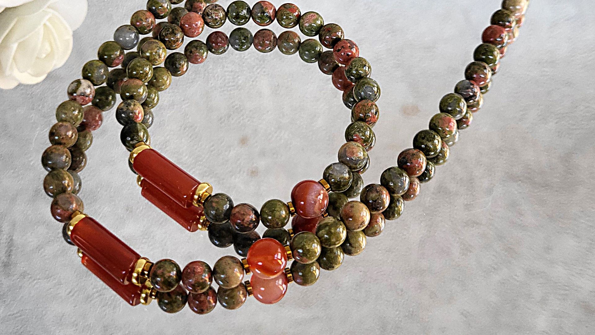 комплект из унакита, сердолика