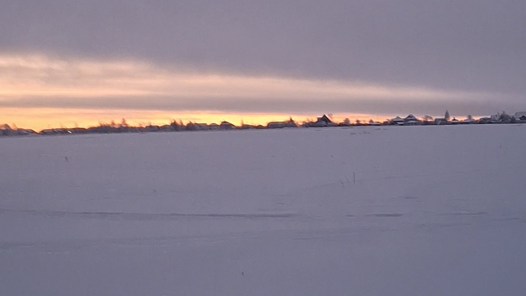 Она даже не смотрит, а я уже лечу! Вот что делает любовь.
