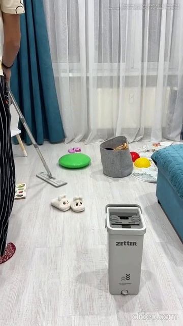 А ваши мужья как моют пол?