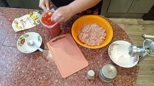 ОТКАПЫВАЮ ОКНО☃️🌨️ЕЖИКИ К ОБЕДУ🍖 смотреть онлайн