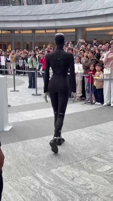 🤖 Железный человек из Шэньчжэня