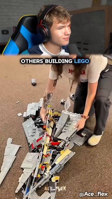 Одни Собирают Лего Против Последнего!🤯🧱 #shorts #шортс #лего #постройка #фонк #интересно #эдит #ме