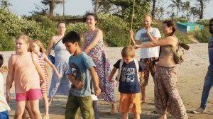 Флэшмоб Перелётной школы на пляже Гоа