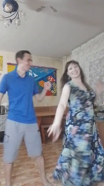 А помните эту мелодию, каждое утро мы вставали, чтобы увидеть эти мультики