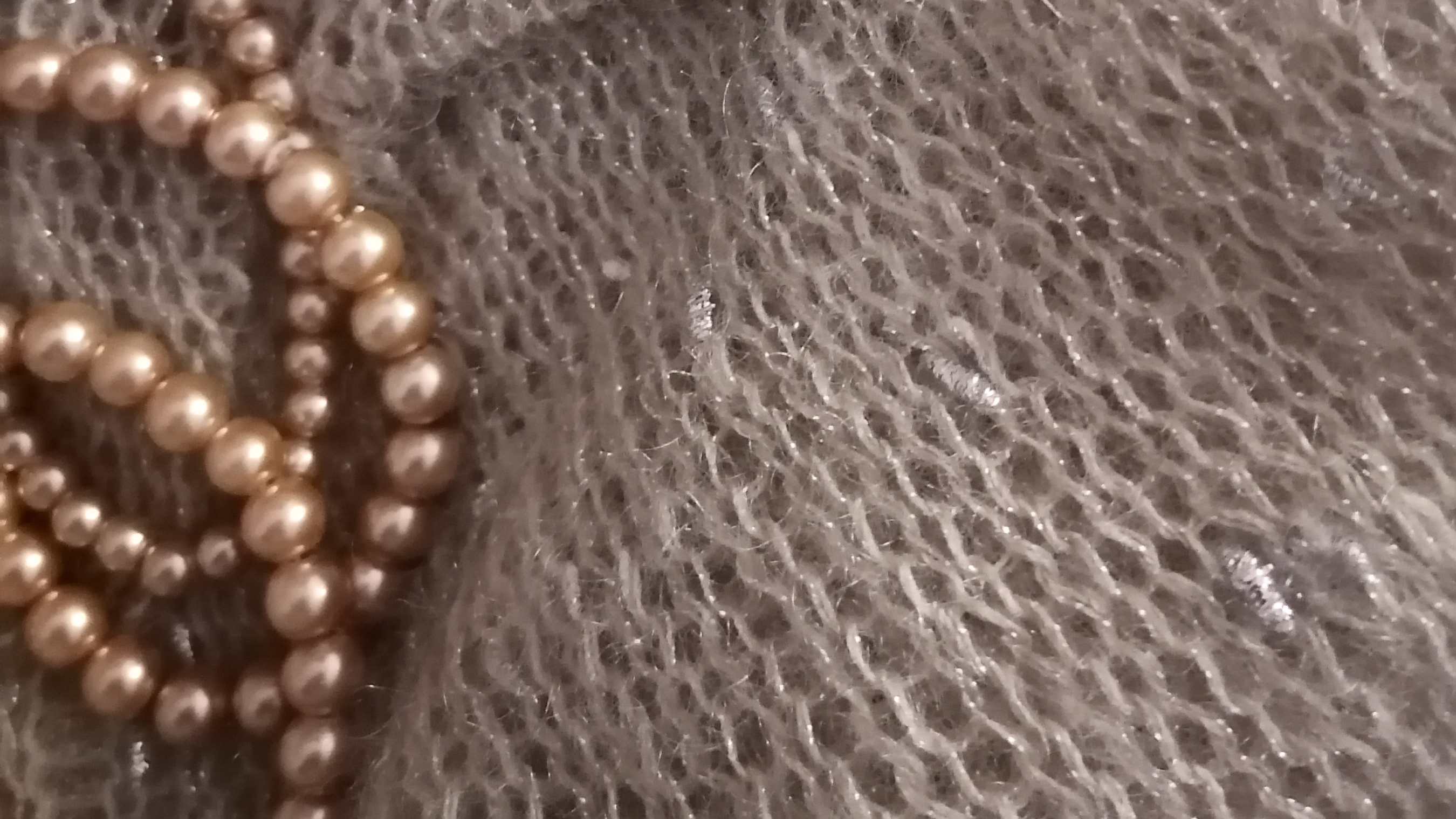 Джемпер паутинка. Регланом сверху.