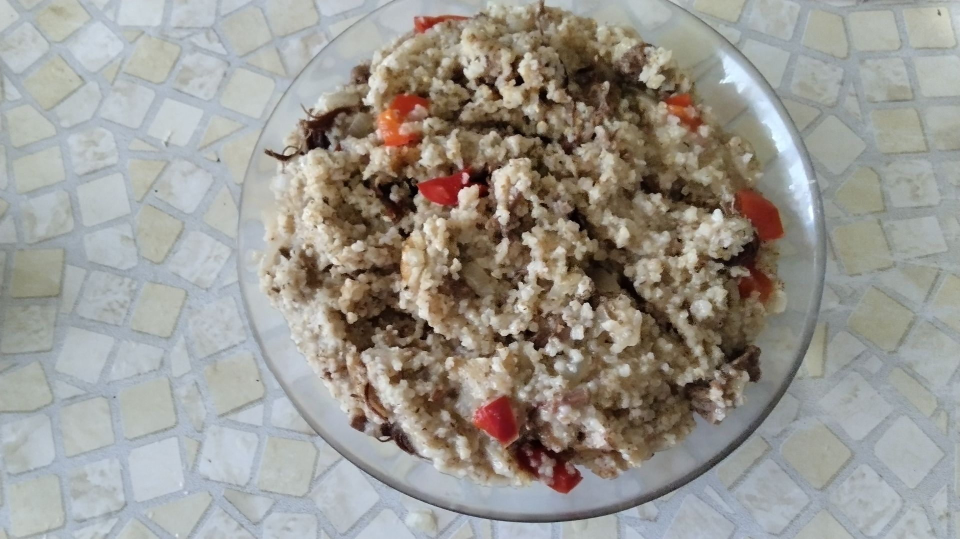 Ячневая каша с тушенкой в мультиварке