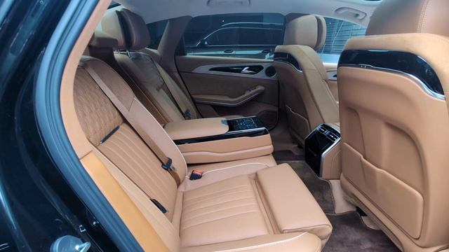 HONGQI H9 Deluxe смотреть онлайн