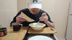 мукбанг.ленивая мимоза -очень вкусно#еда #shorts #short #рецепты#foodshorts#мукбанг