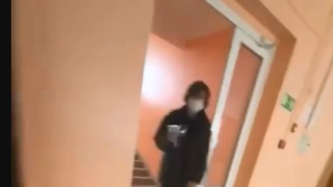 НАПАДЕНИЕ НА ШКОЛУ В УФЕ. "УХОДИ...." ВИДЕО ИЗ ШКОЛЫ. смотреть онлайн