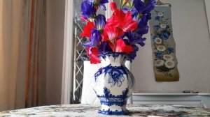 Чтобы не превратиться нам в желеобразных,чем питаться?