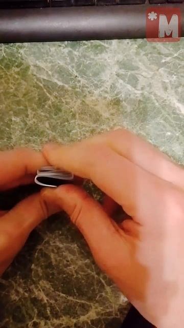 Подставка для телефона из пластиковой карты. не работает