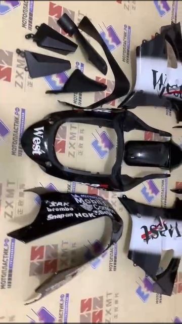 г. Москва Kawasaki Ninja ZX-9R 1998-1999 ||| мотопластик.рф