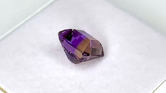 Аметрин 7,21 карат