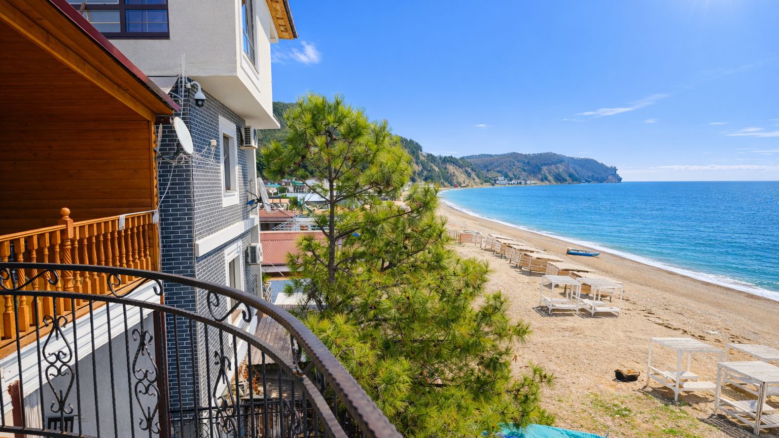 «АБЫРЛАШ» отель на пляже (Лдзаа, Абхазия)