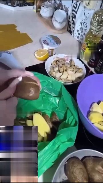 Жена чистит картошку смотреть онлайн