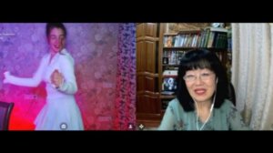 Адекватные и весёлая русская девочка.